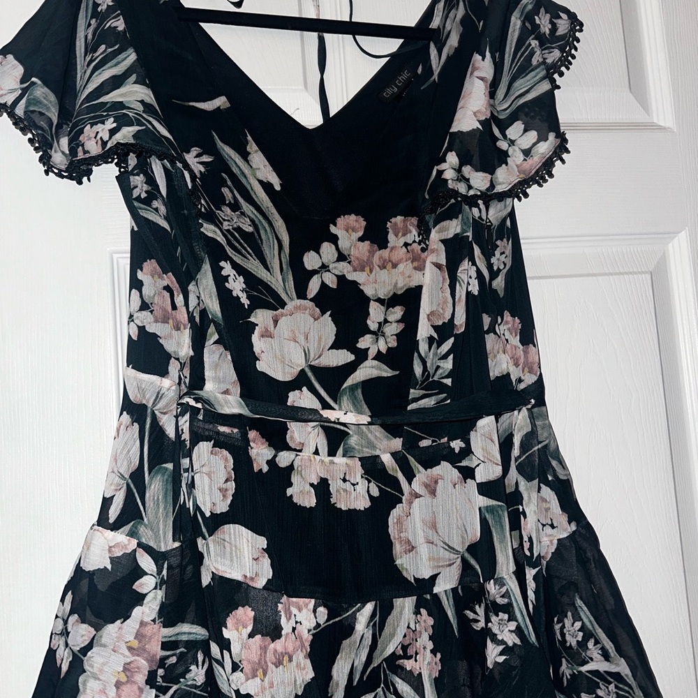 City chic dress